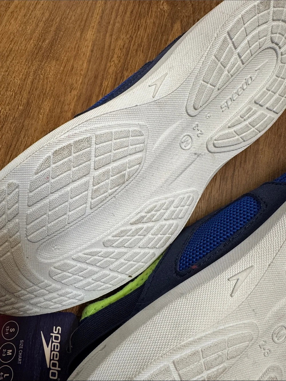 Speedo Kids' NWT Blue & Lime Slip-On Water Shoes size Boys 2-3